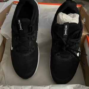 Never worn women’s Nikes.